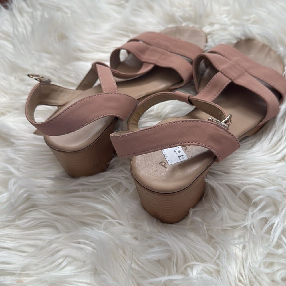 Preloved - Picture 5 of 6